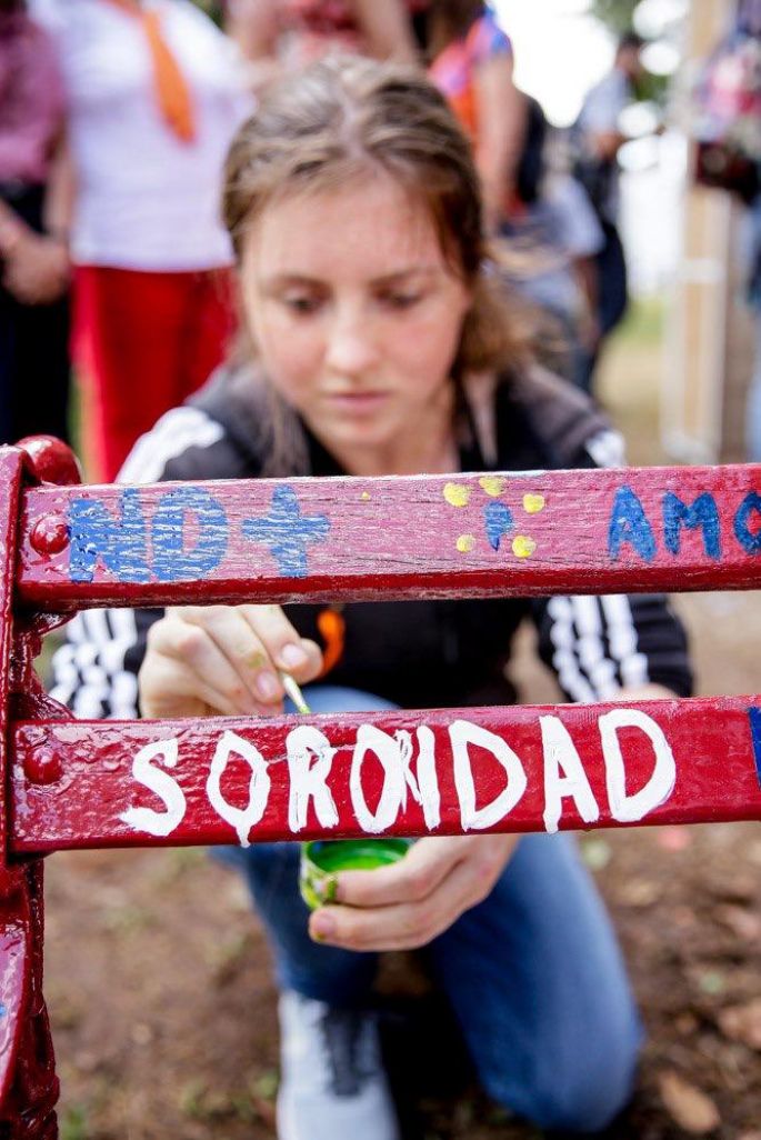 Mérida se suma a “Banco Rojo”, iniciativa que busca sensibilizar contra la violencia de género y sus feminicidios