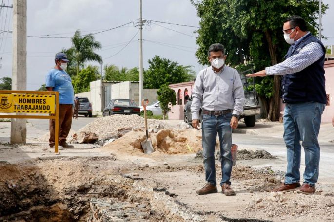  El alcalde Renán Barrera reitera que continúan las obras que mejoran las condiciones de vida