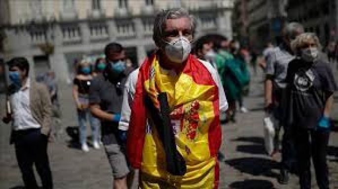 España sufre su fin de semana más negro: 37.889 nuevos positivos en tres días, el máximo de la pandemia