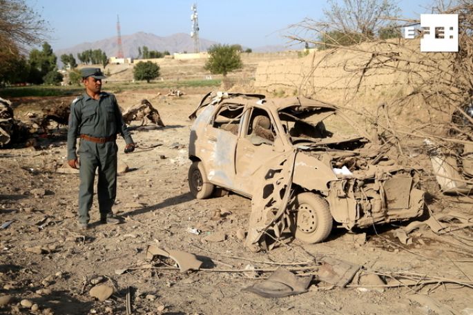 Al menos 15 muertos y 42 heridos en ataque con un camión-bomba en Afganistán