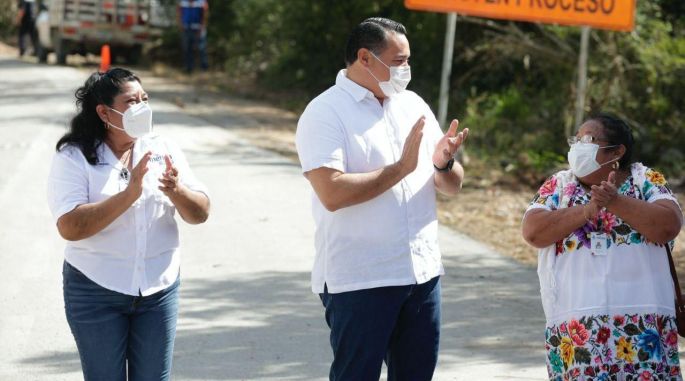 El alcalde Renán Barrera impulsa la modernización de la carretera que conecta a la comisaría de Xcunyá con la vía a Progreso