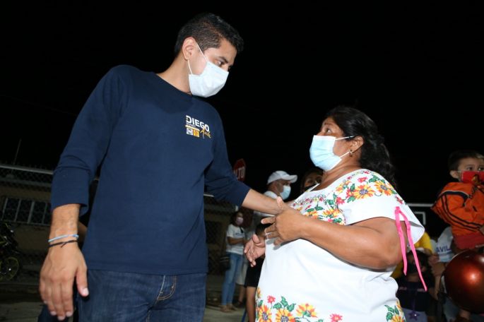 Agua para todos, hasta el último de los hogares, afirma Diego Ávila en Tekax