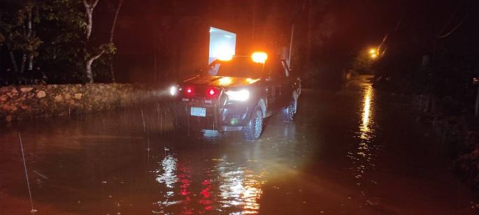 Realizan operativos en Tekax para proteger a la población ante las fuertes lluvias