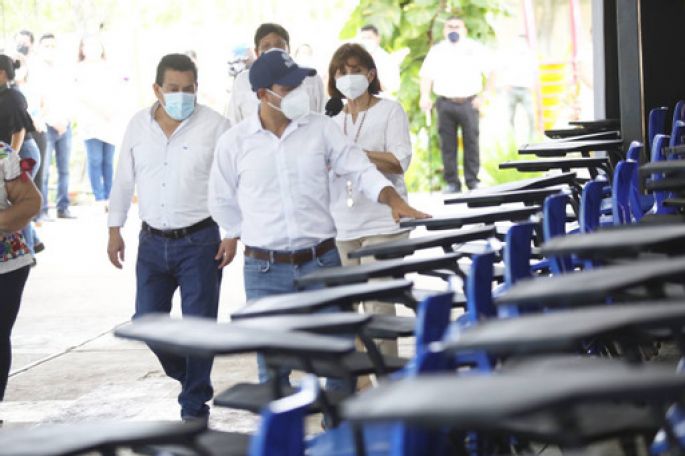 Anuncian inversión de 70 millones de pesos para mantenimiento de escuelas ante regreso a clases presenciales en Yucatán