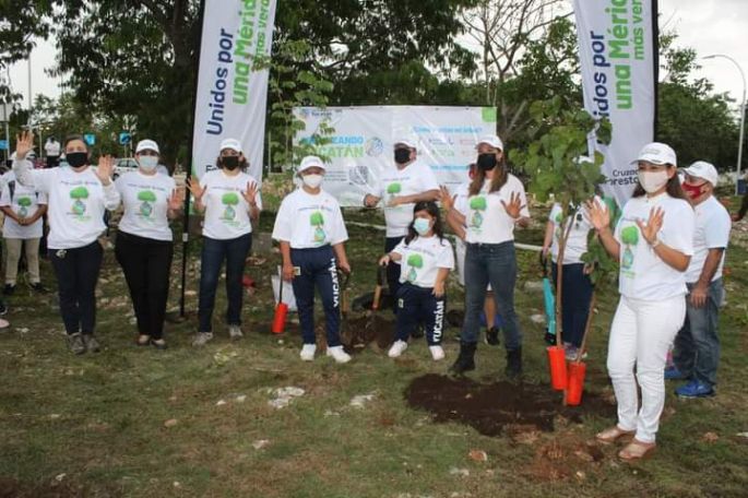 Deportistas de Olimpiadas Especiales y de Talla Baja, apoyan la Cruzada Forestal 2021