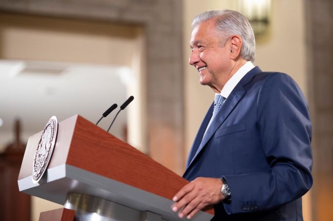 En agosto será posible regresar a clases presenciales en todo el país, asegura AMLO 