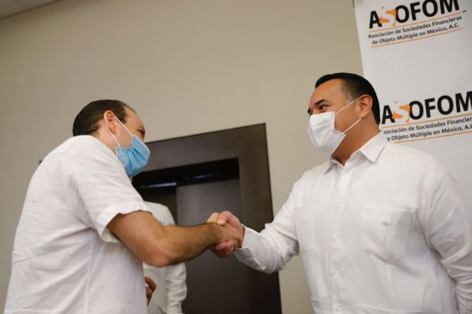 Renán Barrera plantea alianza para brindar más apoyos a las empresas locales