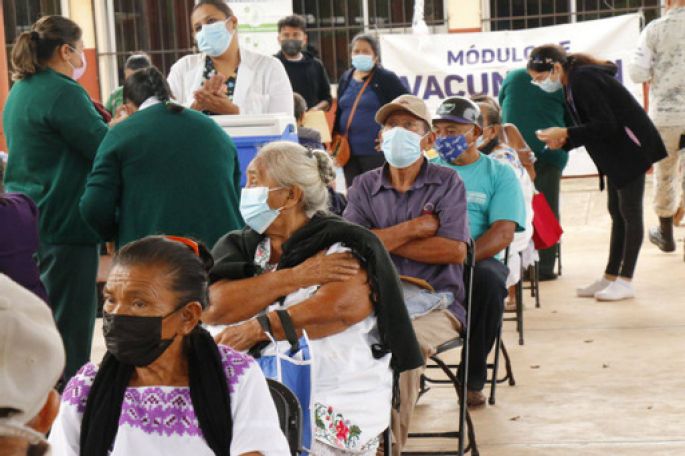 Inicia aplicación de tercera dosis de la vacuna contra el Coronavirus, para adultos mayores de 24 municipios del estado