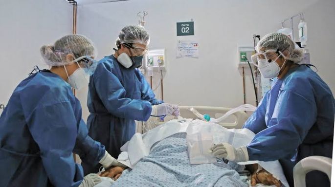 Las hospitalizaciones por Ómicron se mantienen a la baja gracias a las vacunaciones