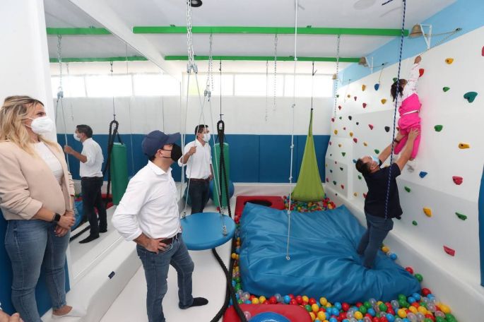 Comienza a funcionar nueva área de integración sensorial y lenguaje en la Unidad Básica de Rehabilitación de Tekax