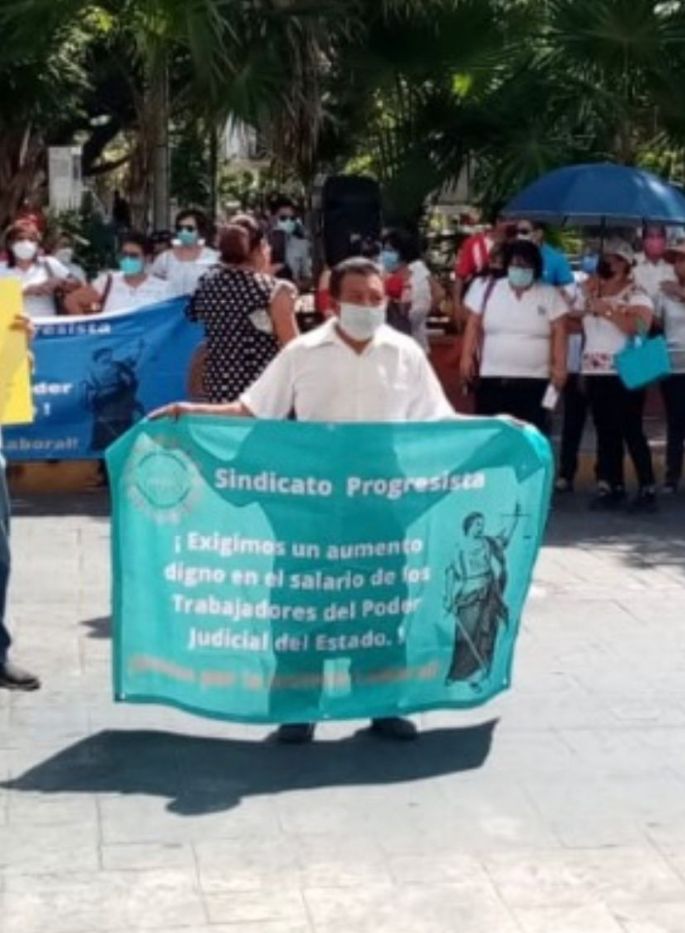 Trabajadores del Poder Judicial del Estado y maestros acusan desfalco al Issstey