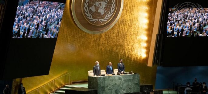 La Asamblea General de la ONU exige a Rusia la retirada inmediata de sus fuerzas militares de Ucrania