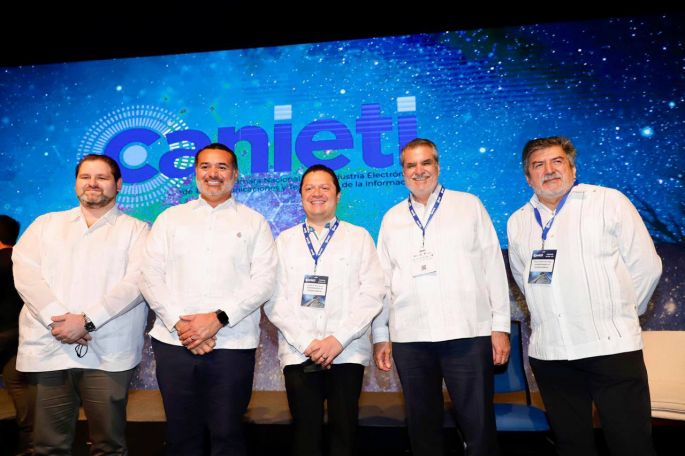 Sensible a las necesidades sociales, el Ayuntamiento activa un directorio empresarial en línea para impulsar el desarrollo económico en Mérida 