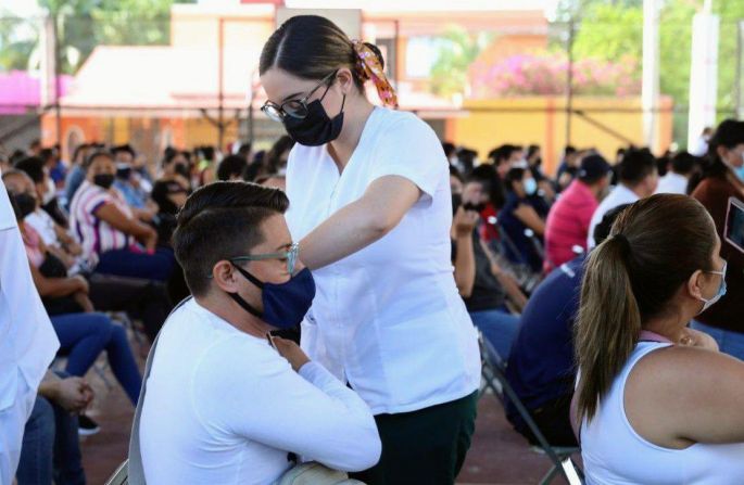 A partir del 31 de marzo arranca la aplicación de vacuna de refuerzo para adolescentes de 12 a 17 años de edad con comorbilidades de Mérida y 6 munici