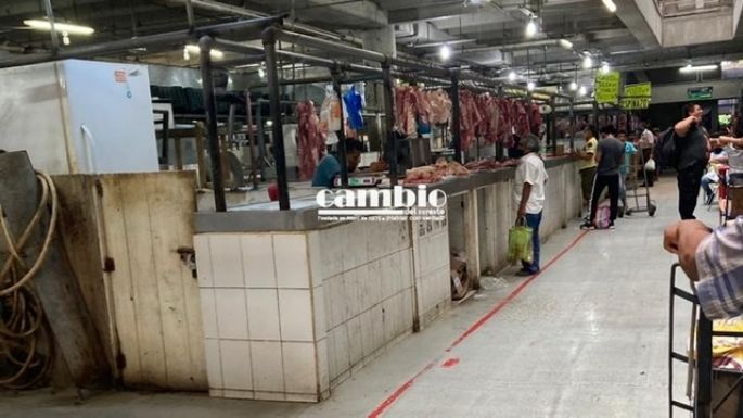 Locatarios de mercados quieren expulsar al presidente de la Unión de Baratilleros