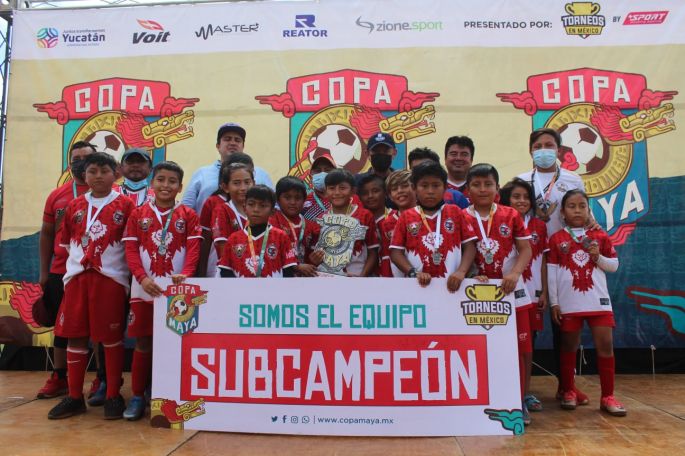 Concluye la Copa Maya de Futbol en el estadio Carlos Iturralde Rivero
