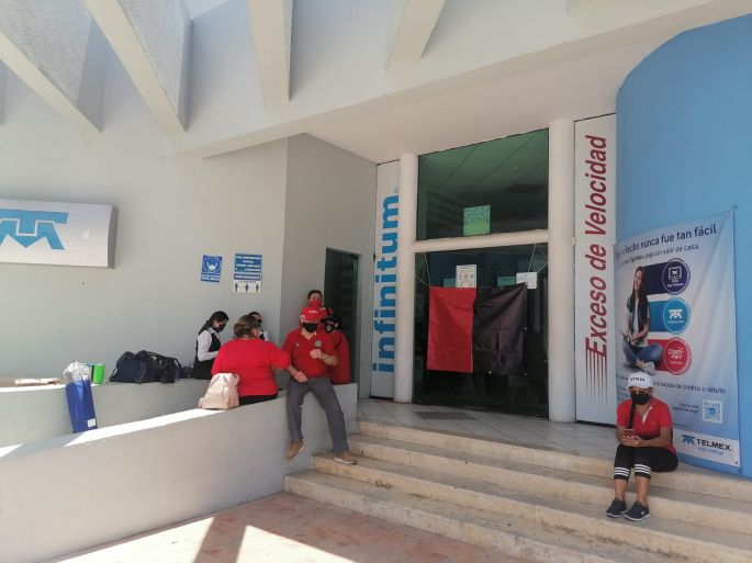 No hay que dejar solos a los trabajadores telefonistas de Yucatán