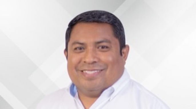 Responsabilizan a gente del diputado Raúl Romero Chel, de agredir a un periodista