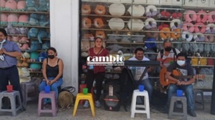 Se han hecho populares, los músicos invidentes de la Segunda Calle Nueva