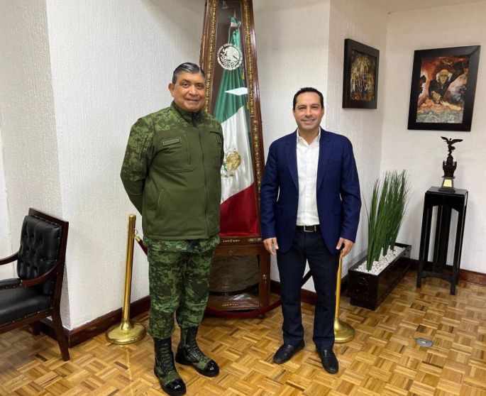 El Gobernador Mauricio Vila y el titular de la Sedena revisan avances del proyecto de construcción del Gran Parque La Plancha