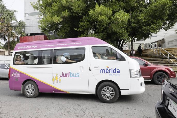 El Alcalde Renán Barrera fortalece los mecanismos de protección a todas las mujeres del Municipio