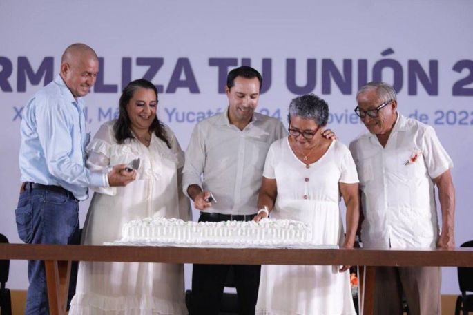 Más de 500 parejas yucatecas formalizan su unión, con el Gobernador Mauricio Vila Dosal como testigo de honor