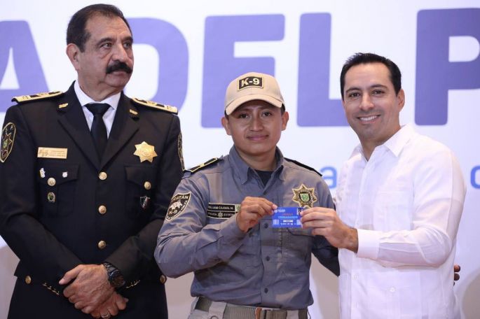 En el Día del Policía, el Gobernador Mauricio Vila reconoció el compromiso y lealtad de policías al servicio del estado