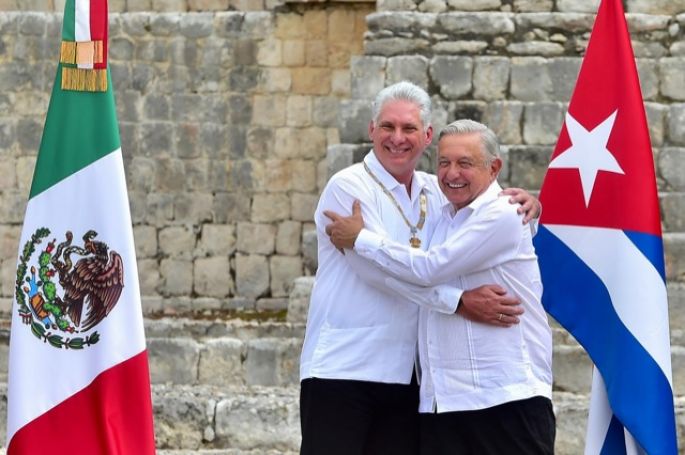 AMLO reitera llamado a EE.UU. a levantar bloqueo a Cuba en entrega de Condecoración del Águila Azteca a Miguel Díaz-Canel