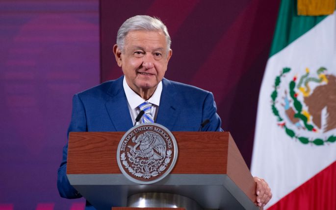 AMLO podría demandar por daño moral al abogado de Genaro García Luna; donará recursos de reparación a víctimas de Felipe Calderón
