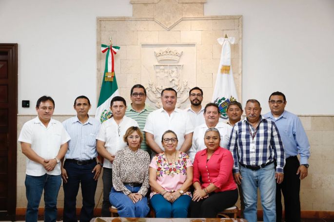 Renán Barrera se reúne con líderes sindicales para trabajar a favor de las y los servidores públicos
