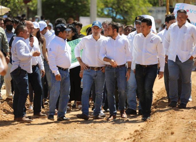 Con mejores calles y servicios, el Gobernador Mauricio Vila Dosal mejora calidad de vida de habitantes de Umán