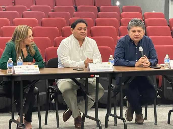 Alcaldesas y alcaldes del PRI estrechan relaciones con la Fiscalía de Yucatán