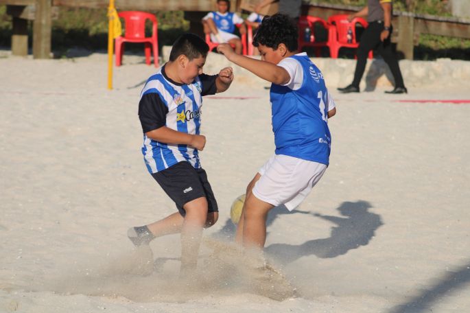 Comienza torneo de futbol de playa en Progreso