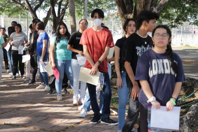 En orden y sin contra tiempos se realizó el EXANI I en la UADY  
