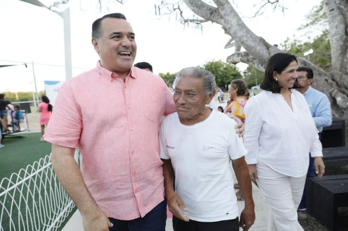 Renán Barrera fomenta la democracia participativa en el Municipio