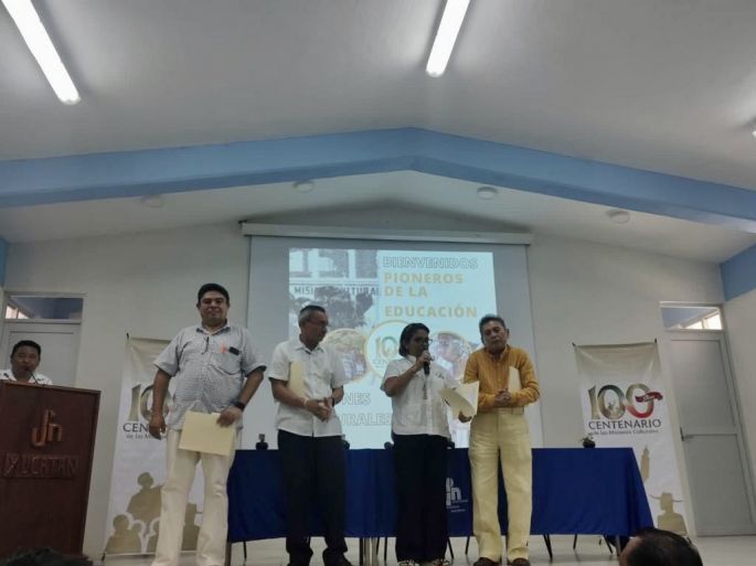 Reconocimiento de la UPN a los misioneros culturales de Yucatán