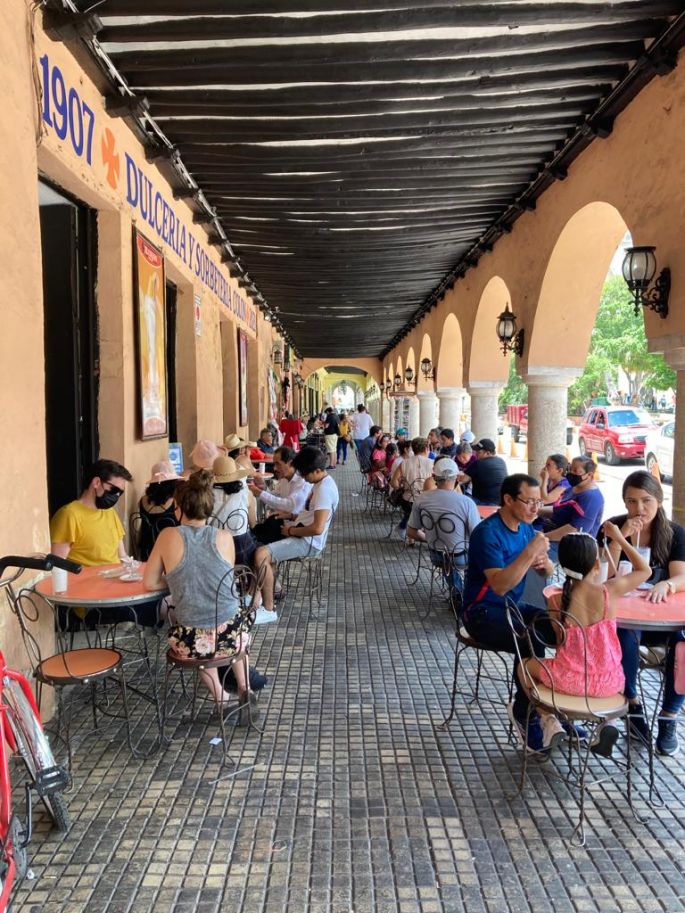 De plácemes los restauranteros, hoteleros y las líneas aéreas en Yucatán