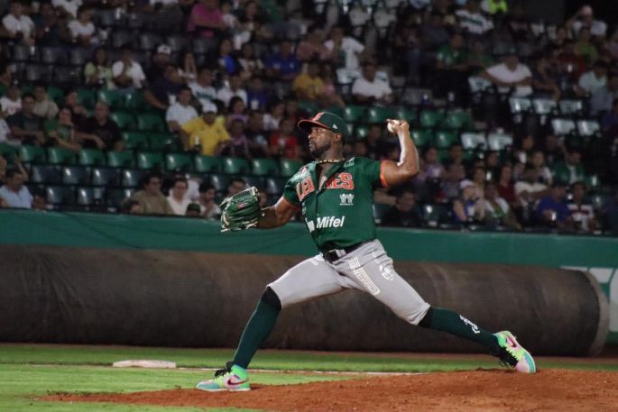 Con “grand slam” de Lázaro Alonso, los Leones blanquean a los Olmecas 