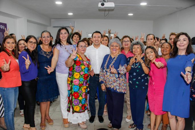 PAN Mérida reconoce el trabajo de generaciones de mujeres líderes