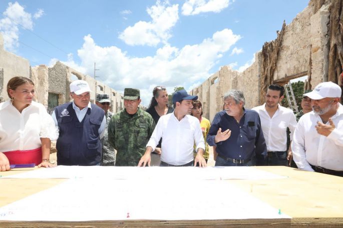 El Gobernador Mauricio Vila Dosal pone en marcha trabajos de reconstrucción de calles en torno al gran parque La Plancha
