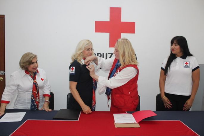  Toma protesta nueva Coordinadora Estatal de Voluntariado Damas de la Cruz Roja 