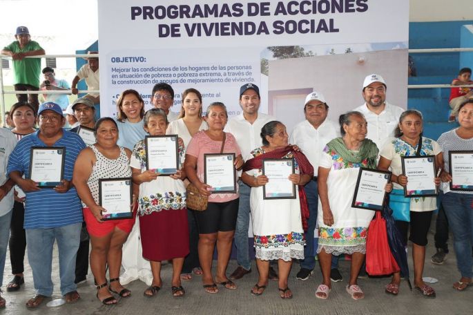 Familias de Cansahcab cuentan con el respaldo del Gobernador Mauricio Vila Dosal para transformarse
