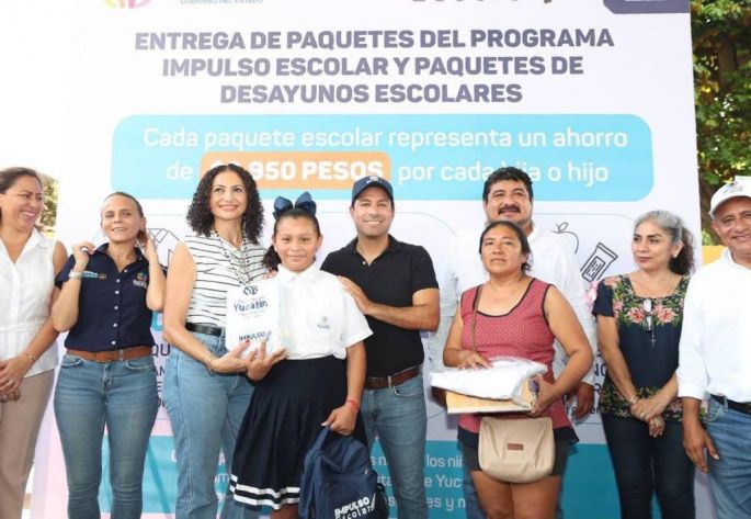 Apoyo del Gobernador Mauricio Vila Dosal llega a estudiantes y habitantes del municipio de Sudzal