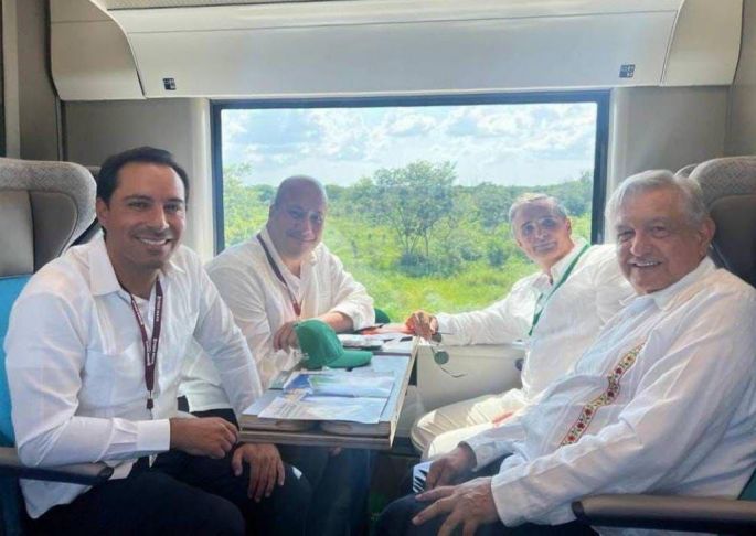 El Gobernador Mauricio Vila y AMLO realizaron el primer recorrido de prueba del Tren Maya
