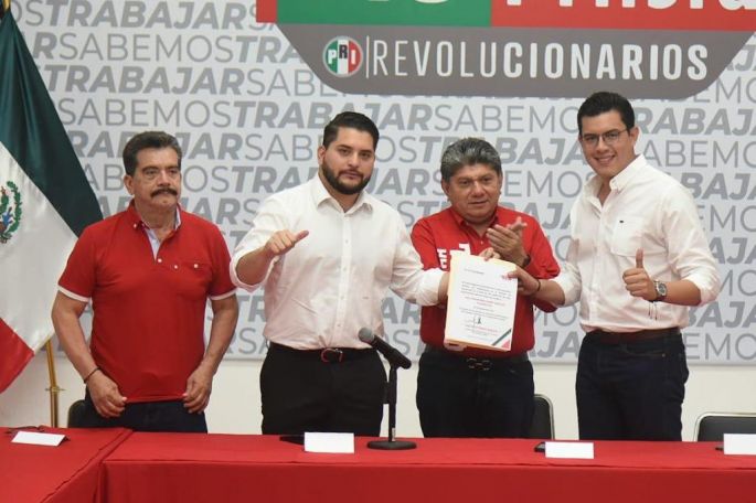 La juventud, primordial para el desarrollo del PRI: Gaspar Quintal Parra