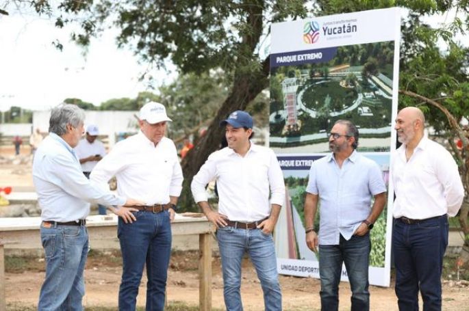 Trabajos de remodelación y modernización de la Unidad Deportiva del Sur "Henry Martín" avanzan a buen ritmo