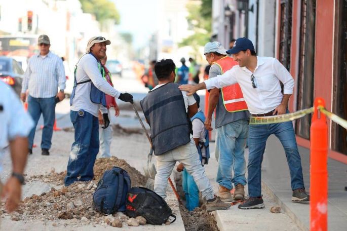 Supervisa el Gobernador Mauricio Vila Dosal trabajos de construcción del Corredor Turístico y Gastronómico  