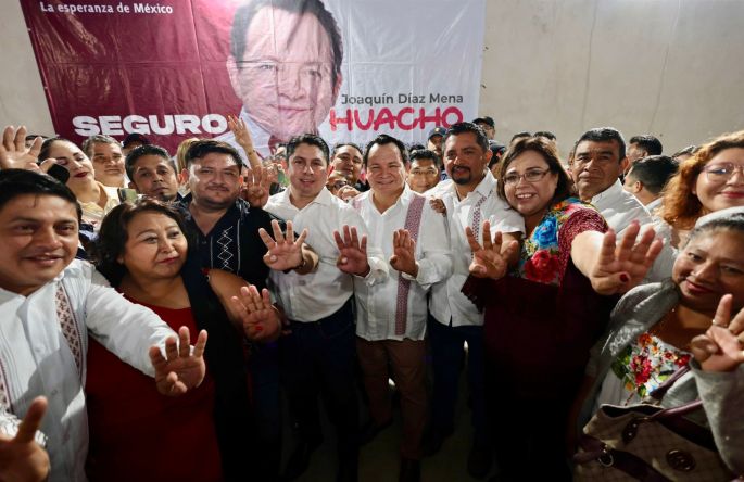 Manolo Castro, ex candidato priista a la alcaldía de Valladolid, se suma a Joaquín Díaz Mena