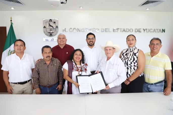 El Congreso del Estado recibe iniciativas para impulsar el desarrollo económico, social y  ambiental de Yucatán