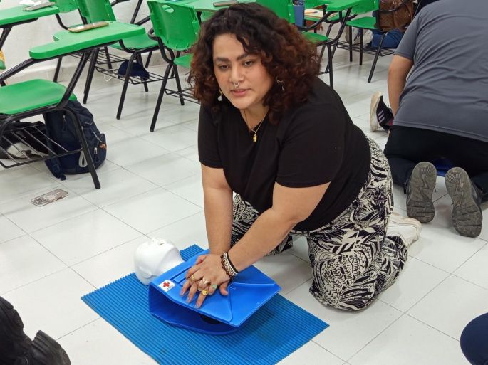 El DIF Mérida y la Cruz Roja ofrecen cursos de primeros auxilios para asociaciones civiles